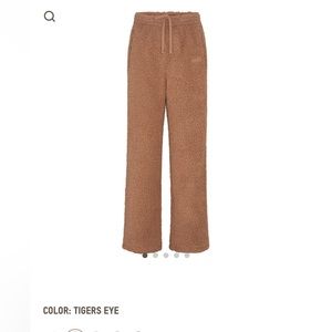 SKIMS- teddy track pant